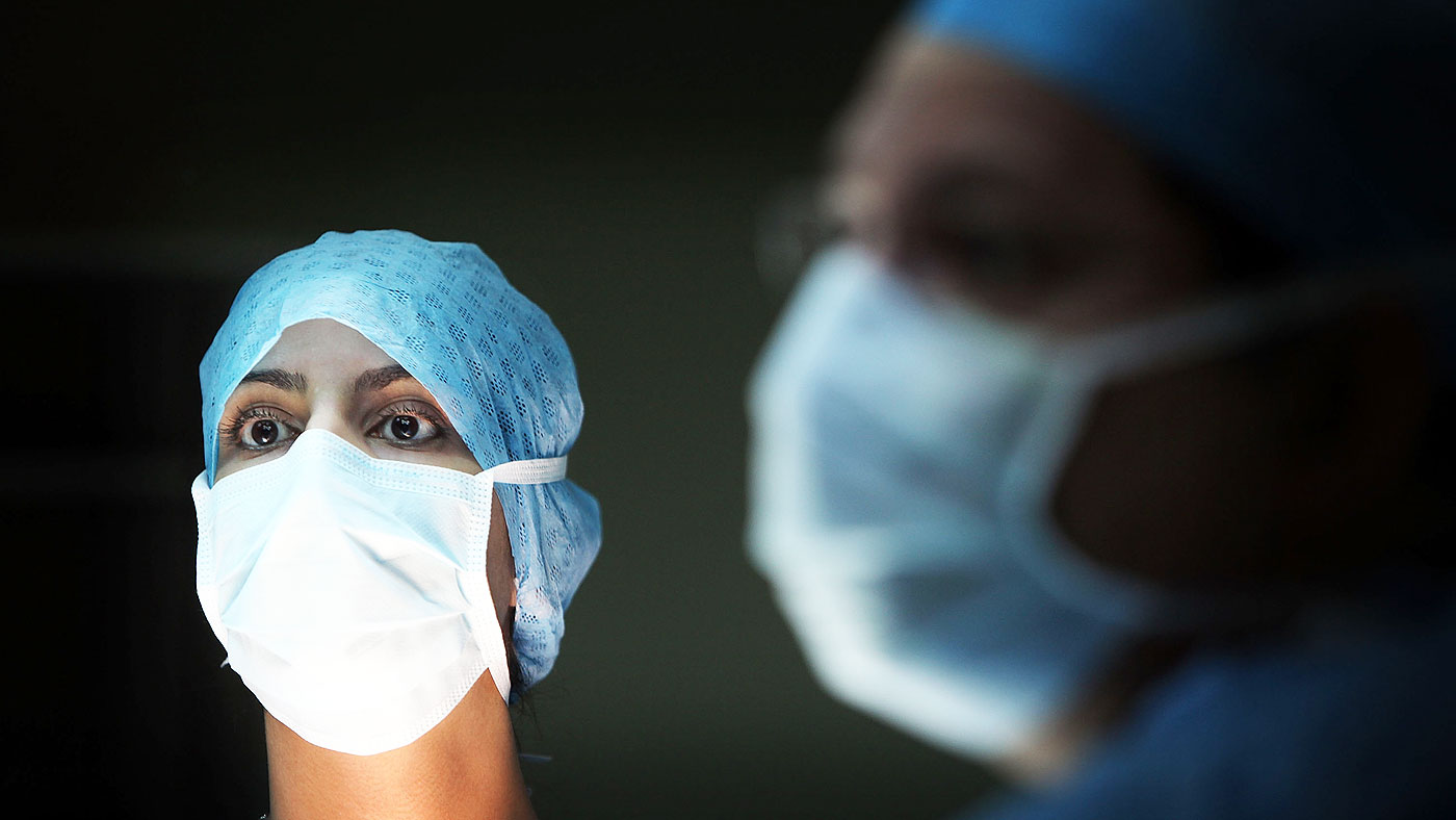 La escasez de oncólogos 'pone en riesgo el bienestar de los pacientes'