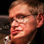 Enfermera de Stephen Hawking acusada de grave delito