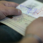 Británico varado en Praga después de que un amigo regresa a casa usando su pasaporte