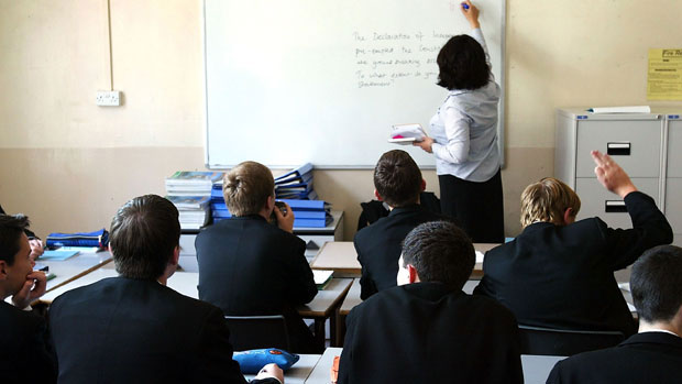 Escuelas para cubrir sexting, MGF y salud mental