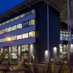A los estudiantes de la "pandilla de violadores" se les permitió regresar a la Universidad de Warwick