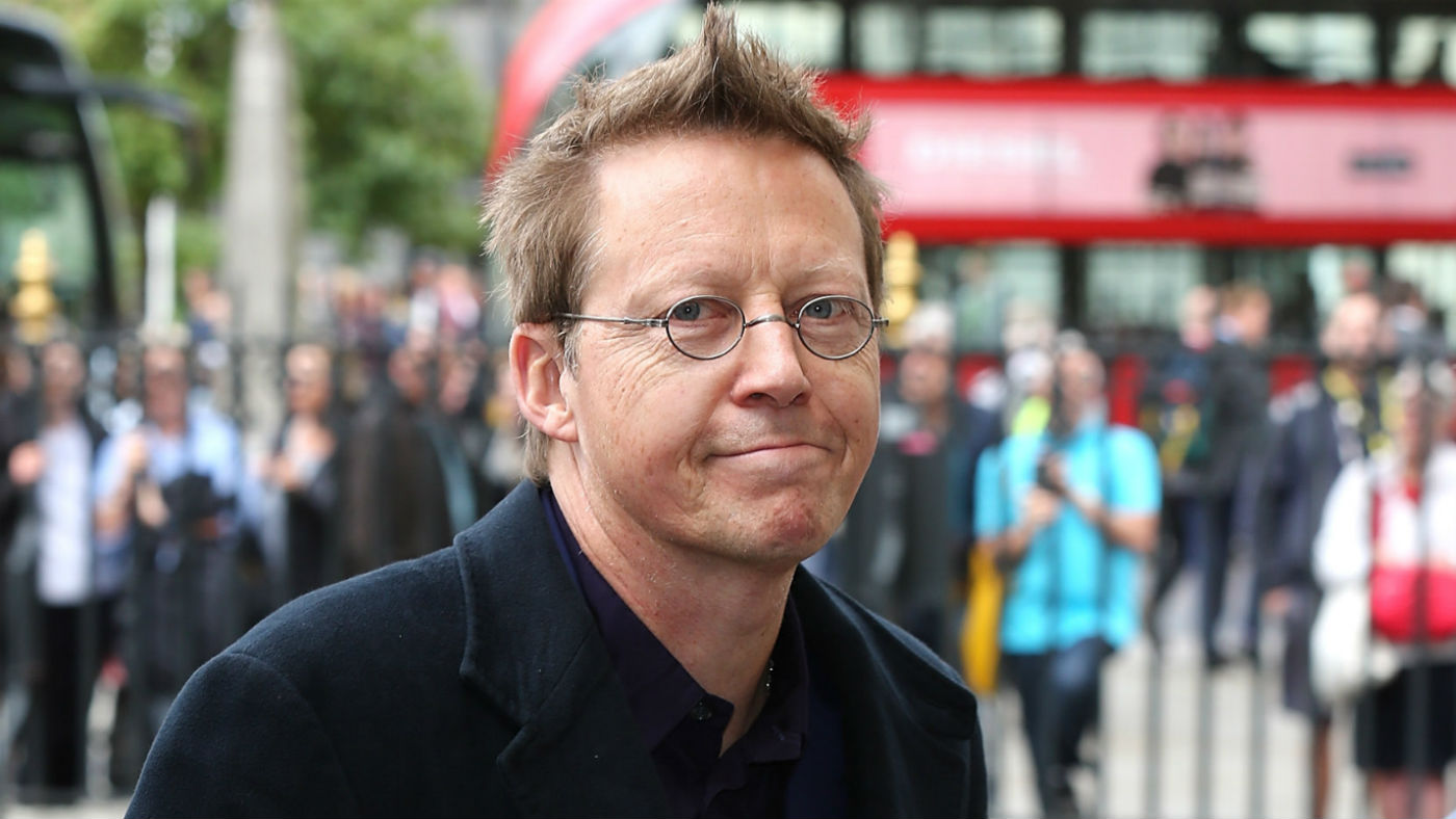 ¿Por qué Simon Mayo dejó BBC Radio 2?
