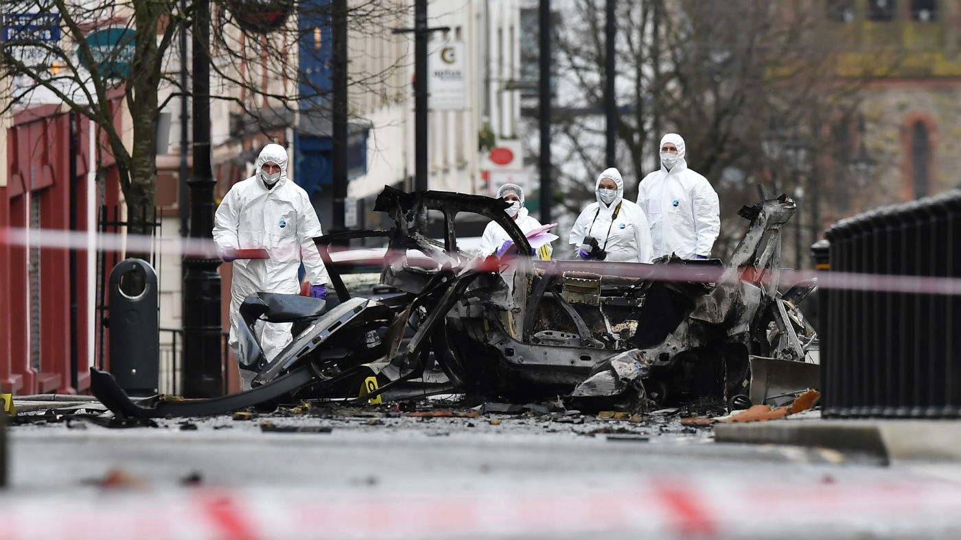 Nuevo IRA culpado del atentado con coche bomba en Londonderry