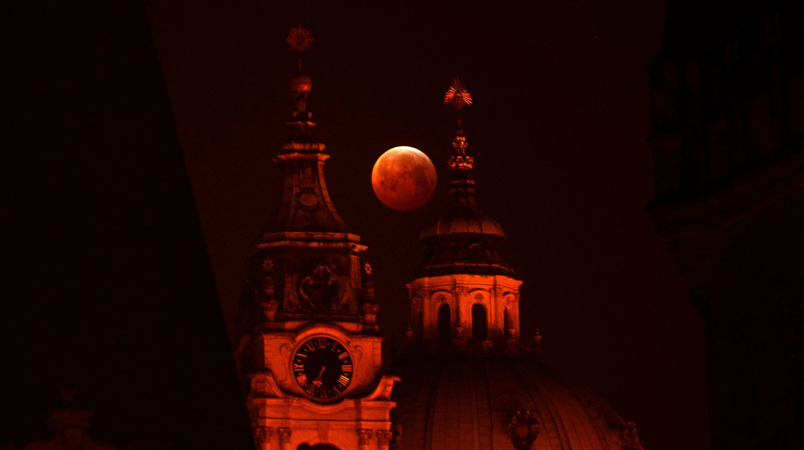 Súper luna de sangre de lobo - en imágenes