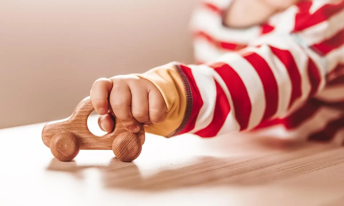 En definitiva, los juguetes de madera sostenible representan una excelente opción para los padres que buscan alternativas ecológicas y seguras para sus hijos