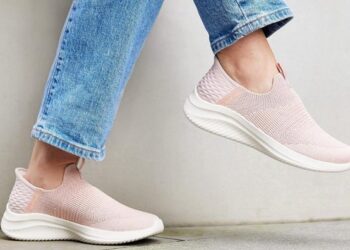 Por qué triunfan las zapatillas sin cordones de mujer