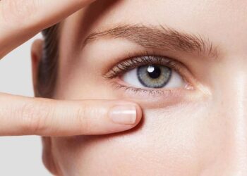 La mirada como reflejo de tu edad: soluciones médicas para rejuvenecer el contorno ocular
